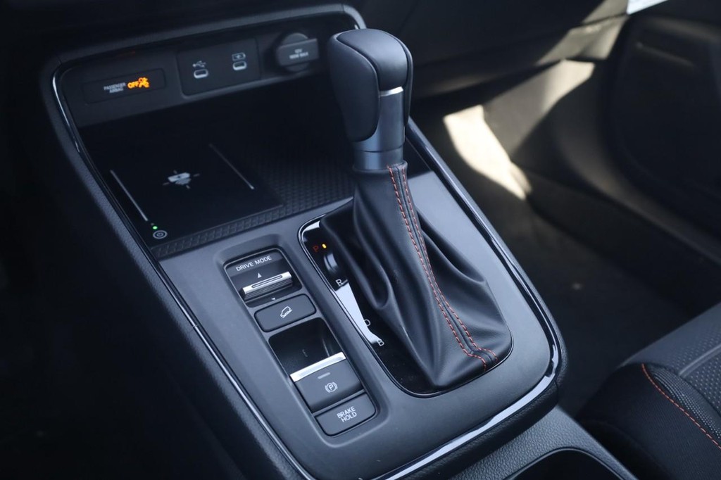 Honda CR-V Hybrid Vehicle Image 18