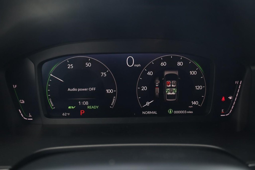 Honda CR-V Hybrid Vehicle Full-screen Gallery Image 13