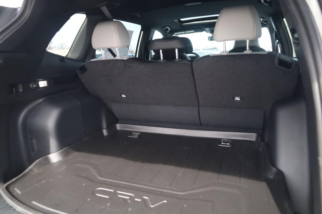 Honda CR-V Hybrid Vehicle Full-screen Gallery Image 23