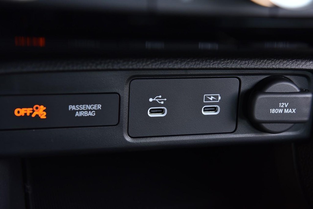 Honda Civic Sedan Vehicle Full-screen Gallery Image 17