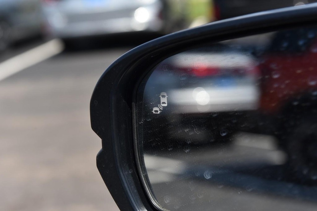 Honda HR-V Vehicle Image 09