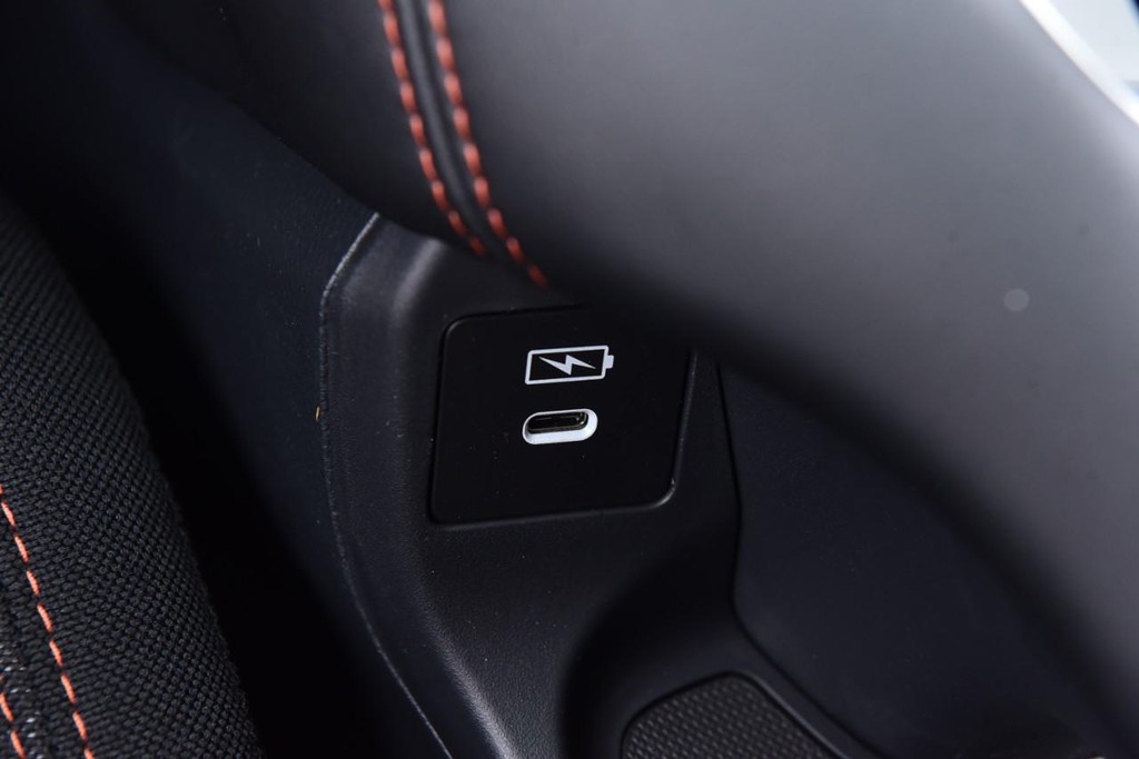 Honda HR-V Vehicle Image 19