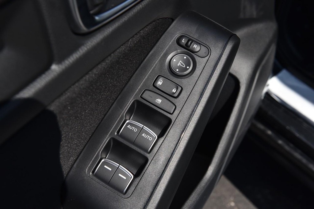 Honda Civic Hatchback Vehicle Image 08