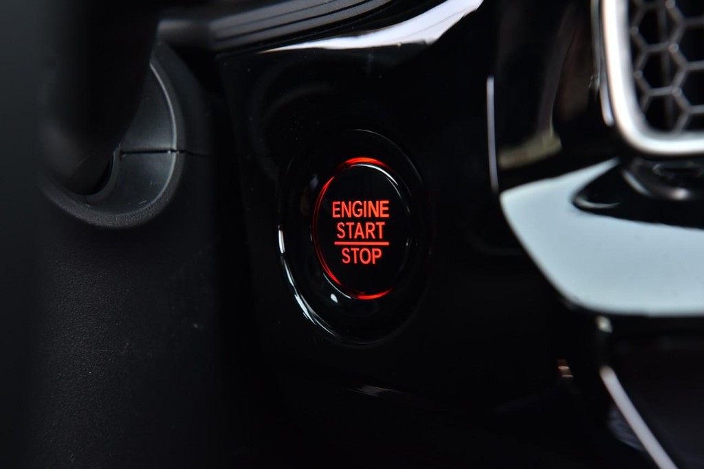 Honda Civic Hatchback Vehicle Image 18