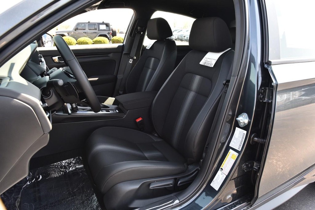 Honda Civic Hatchback Vehicle Image 20