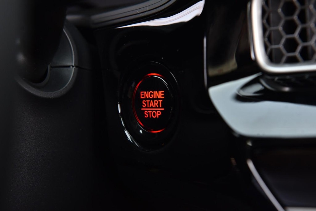 Honda Civic Hatchback Vehicle Image 18