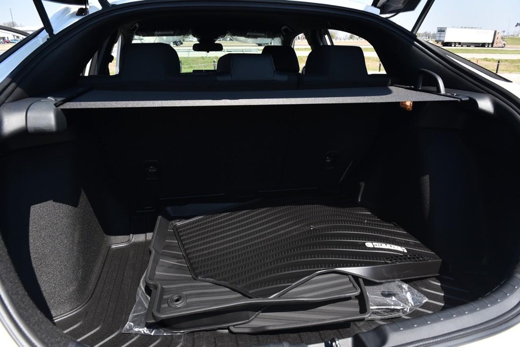 Honda Civic Hatchback Vehicle Image 23