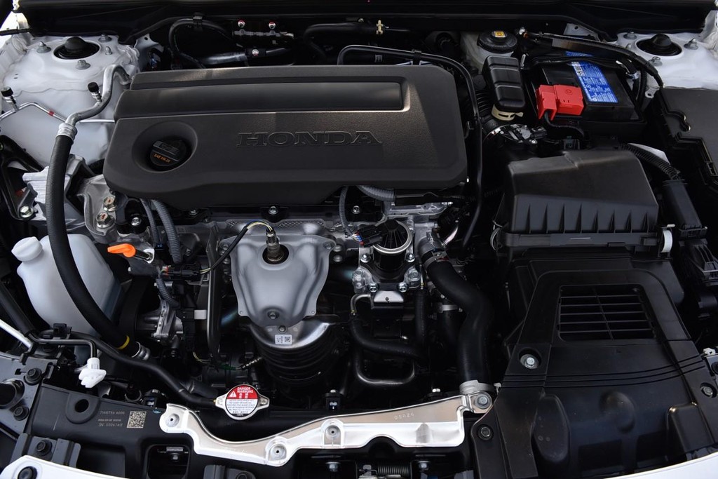 Honda Civic Hatchback Vehicle Image 24
