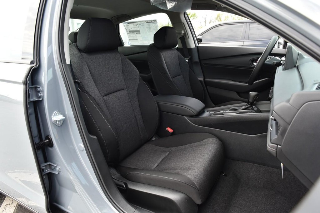 Honda Accord Sedan Vehicle Image 21
