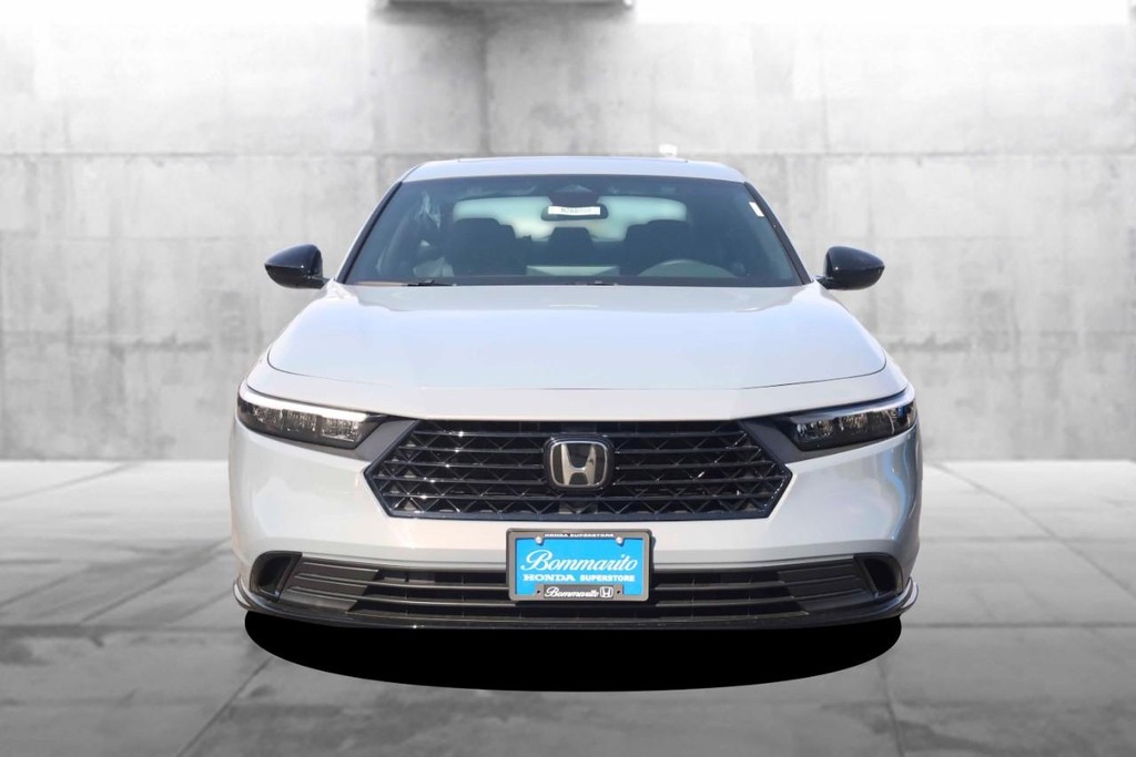 Honda Accord Hybrid Vehicle Image 04