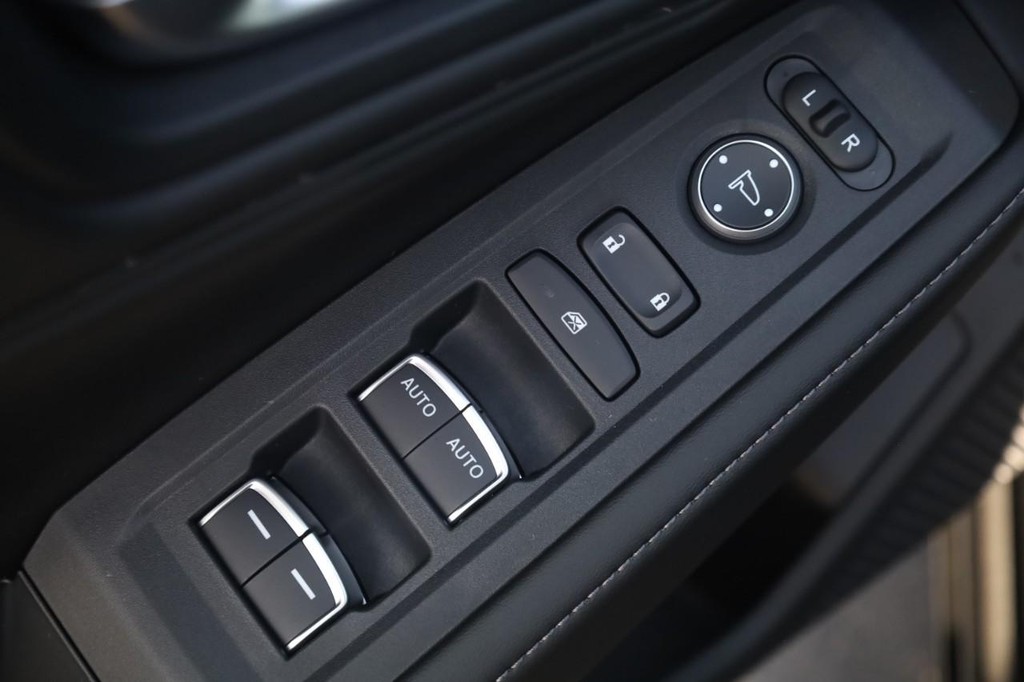 Honda Accord Hybrid Vehicle Image 11