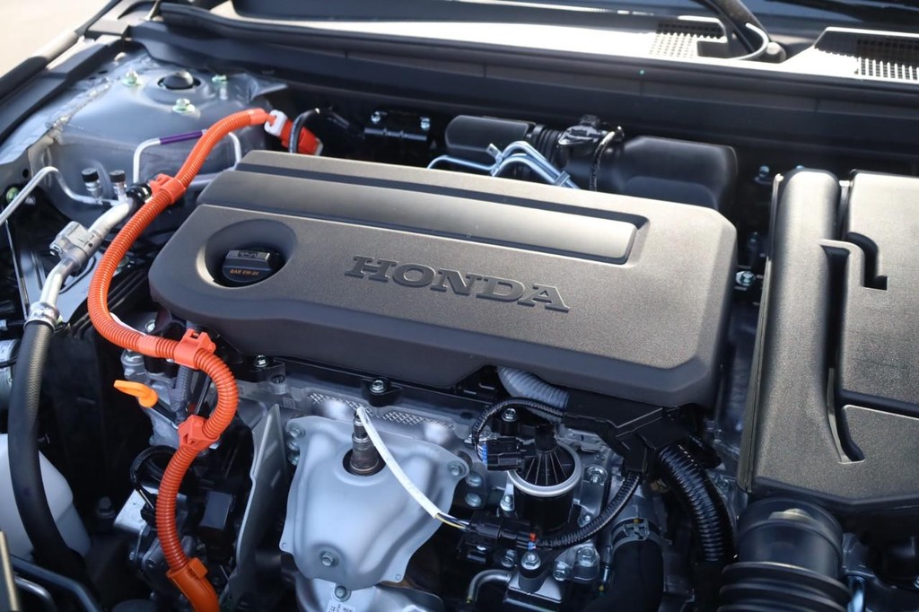 Honda Accord Hybrid Vehicle Image 25
