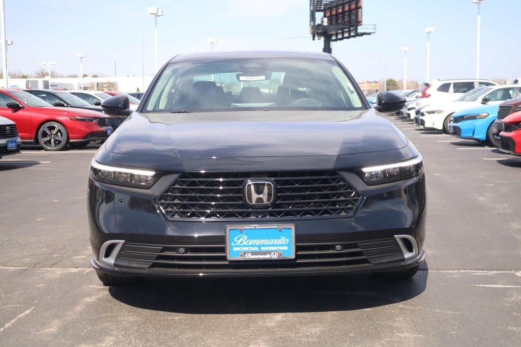 Honda Accord Hybrid Vehicle Image 03