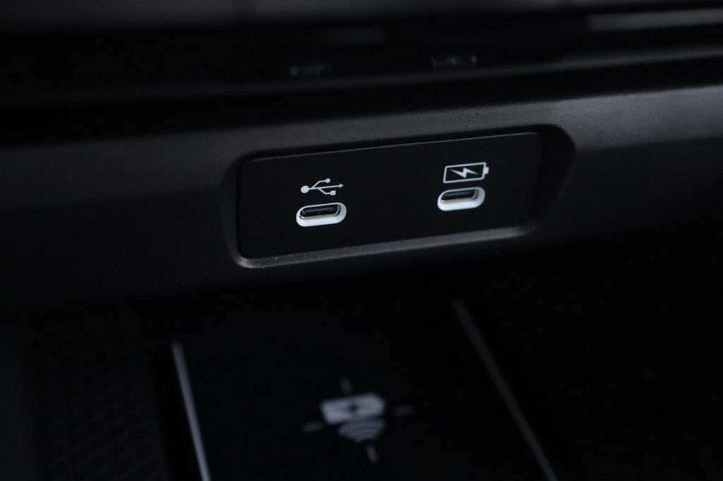 Honda Accord Hybrid Vehicle Image 16