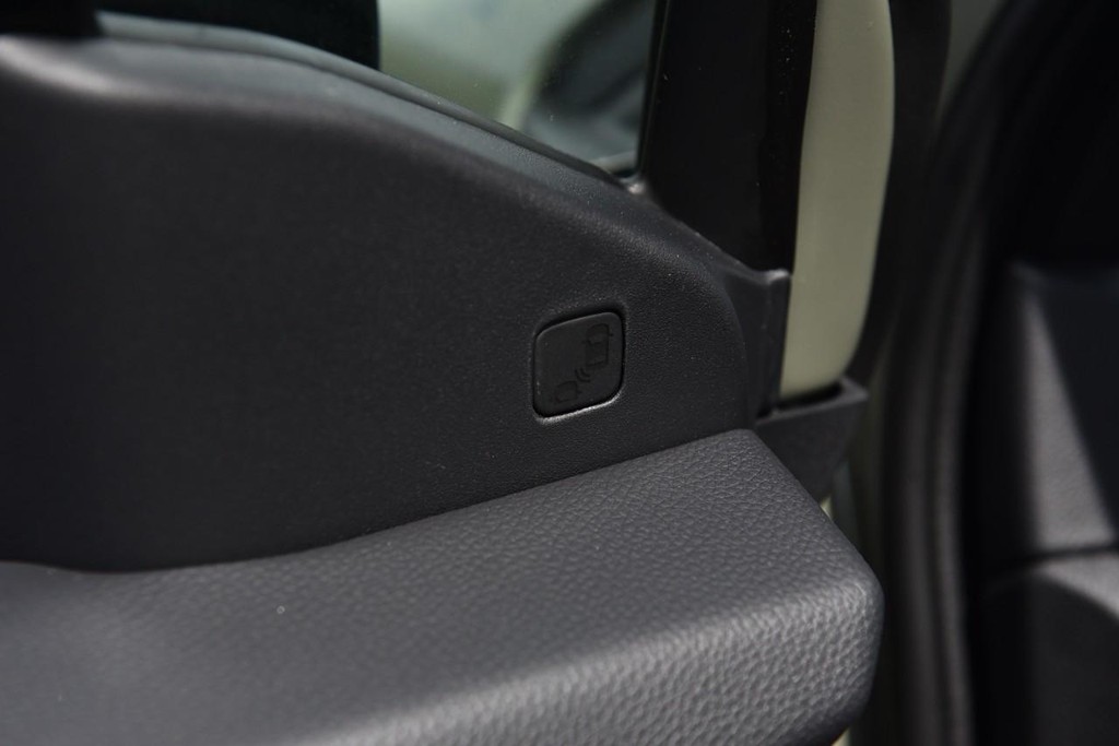 Honda Ridgeline Vehicle Image 12