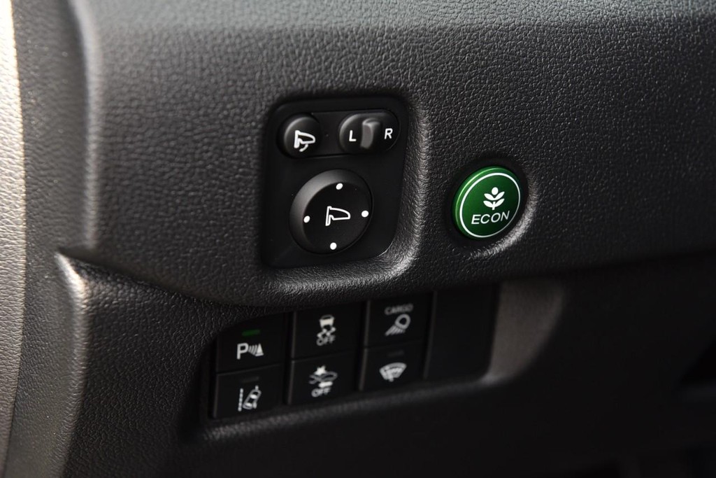 Honda Ridgeline Vehicle Image 13