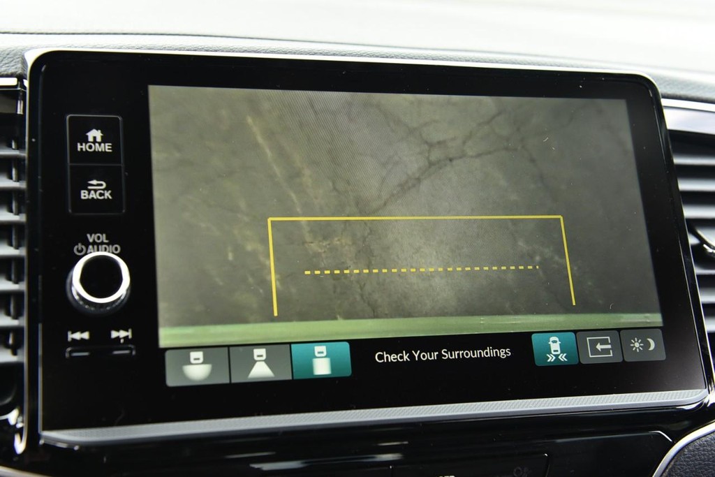 Honda Ridgeline Vehicle Image 16