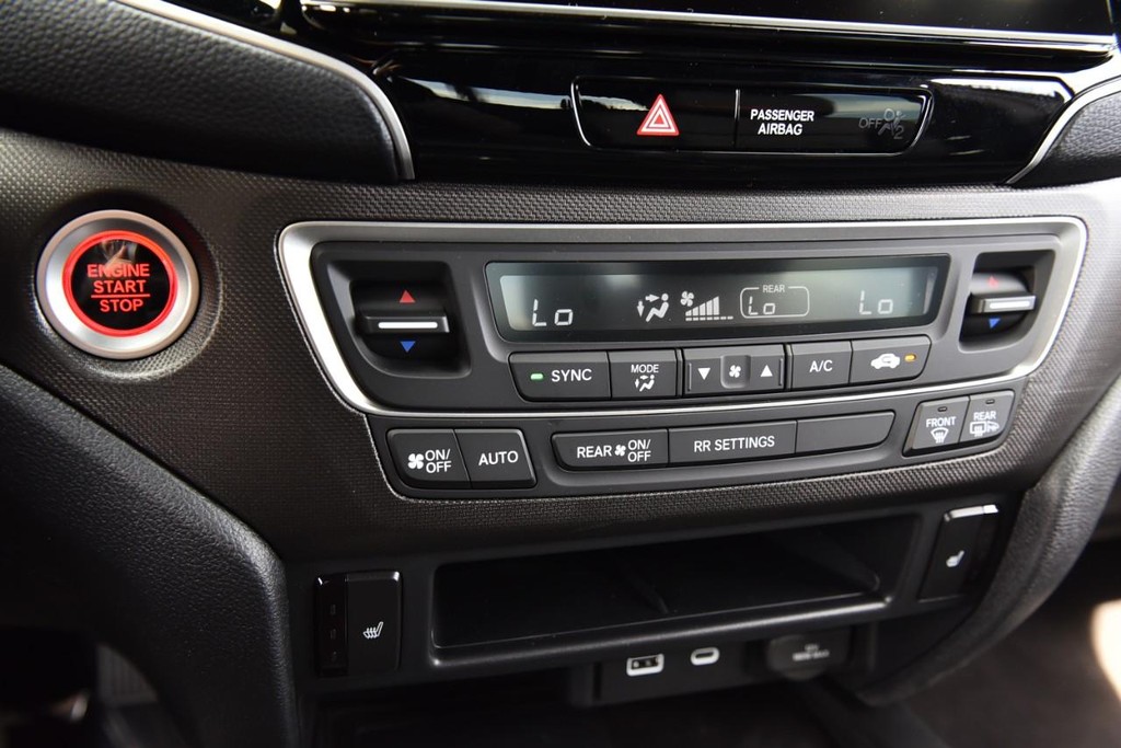 Honda Ridgeline Vehicle Image 18
