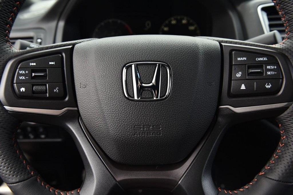 Honda Ridgeline Vehicle Image 24