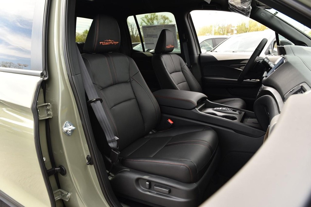 Honda Ridgeline Vehicle Image 26