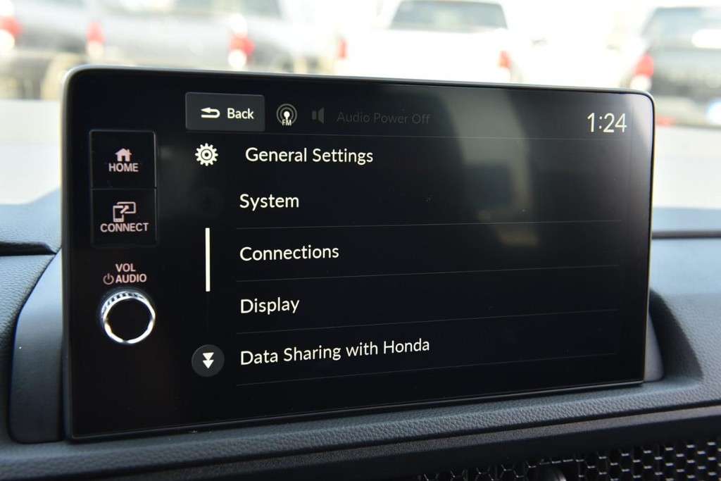 Honda CR-V Hybrid Vehicle Image 14
