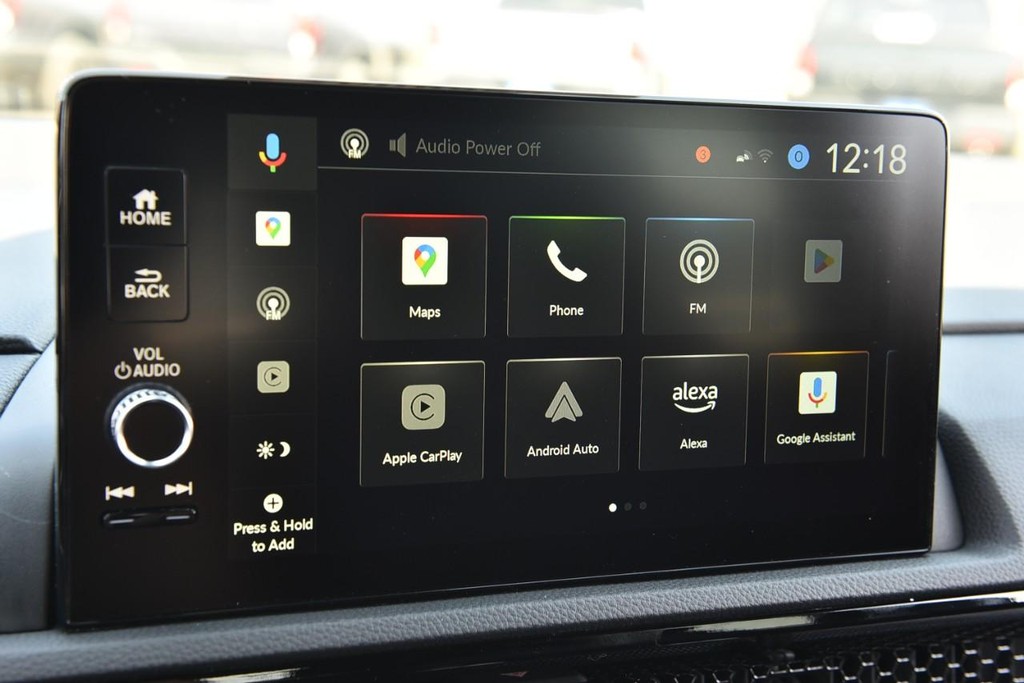 Honda CR-V Hybrid Vehicle Full-screen Gallery Image 15