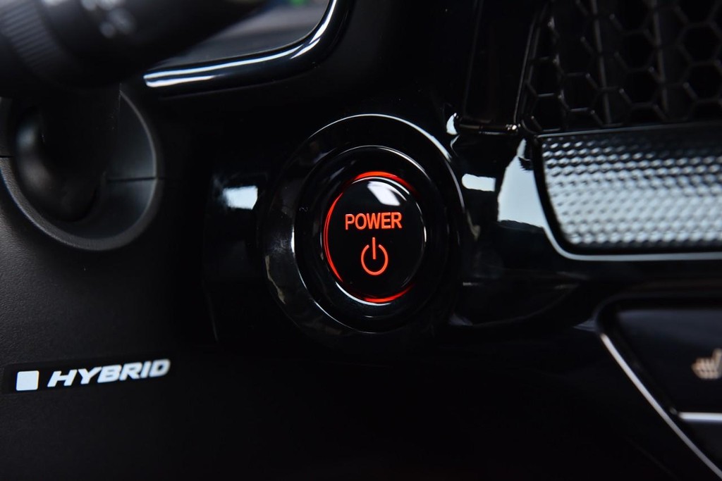 Honda CR-V Hybrid Vehicle Full-screen Gallery Image 20