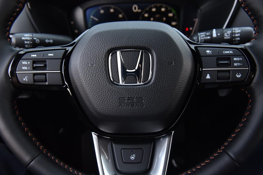 Honda CR-V Hybrid Vehicle Full-screen Gallery Image 21