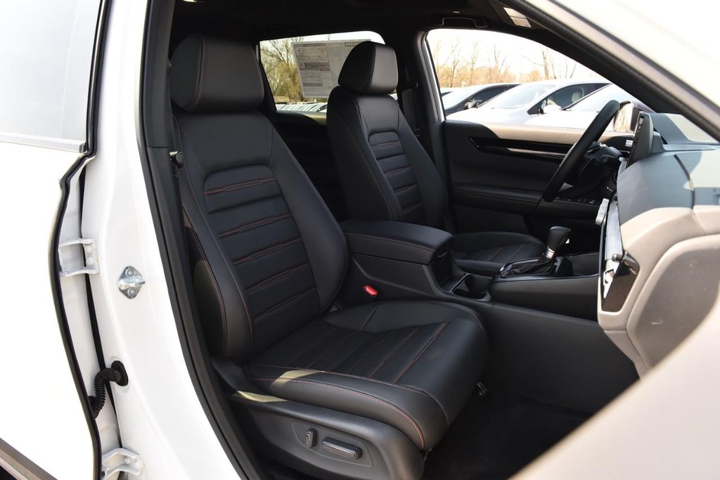Honda CR-V Hybrid Vehicle Full-screen Gallery Image 23