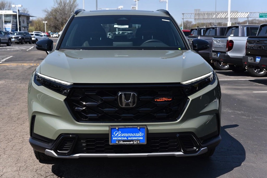 Honda CR-V Hybrid Vehicle Full-screen Gallery Image 4