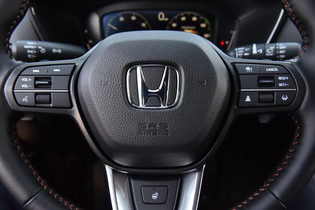 Honda CR-V Hybrid Vehicle Full-screen Gallery Image 20