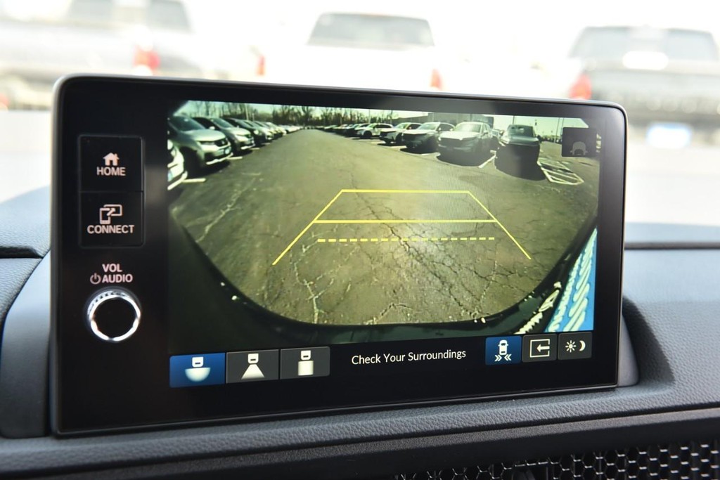 Honda CR-V Hybrid Vehicle Full-screen Gallery Image 13