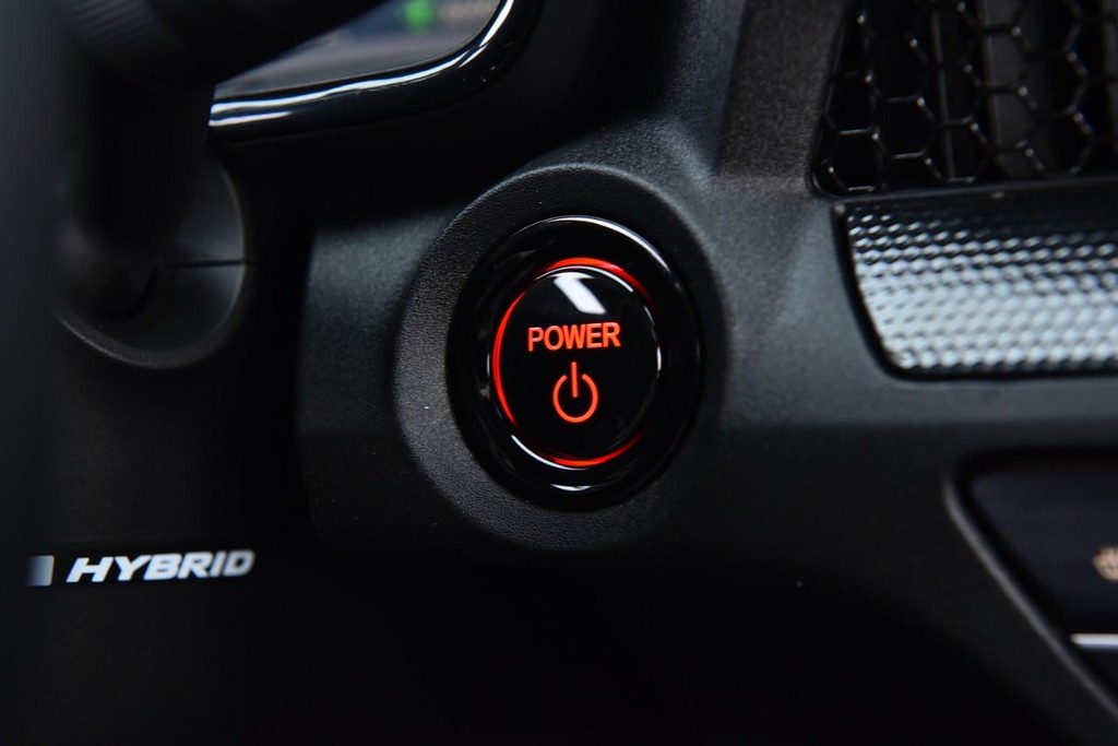 Honda CR-V Hybrid Vehicle Full-screen Gallery Image 21