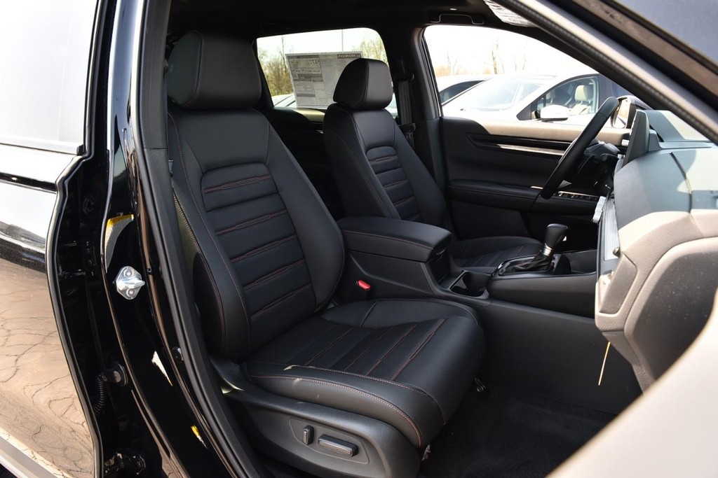 Honda CR-V Hybrid Vehicle Full-screen Gallery Image 24