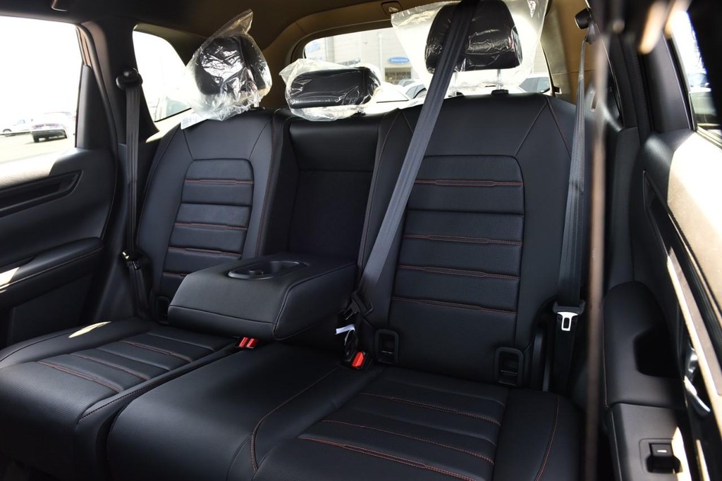 Honda CR-V Hybrid Vehicle Full-screen Gallery Image 26