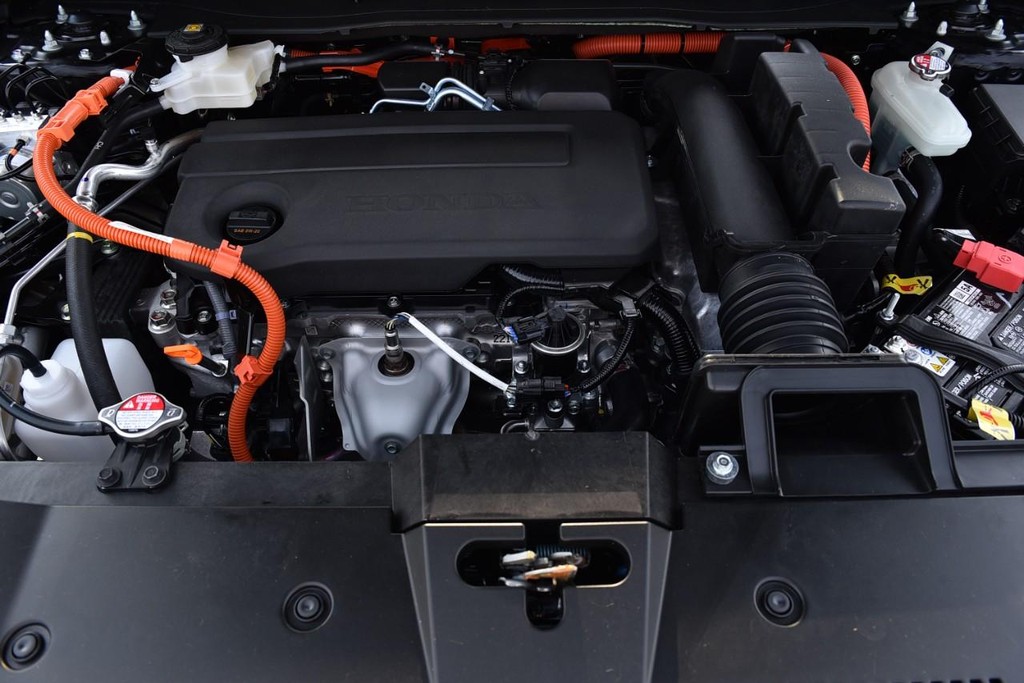 Honda CR-V Hybrid Vehicle Full-screen Gallery Image 31