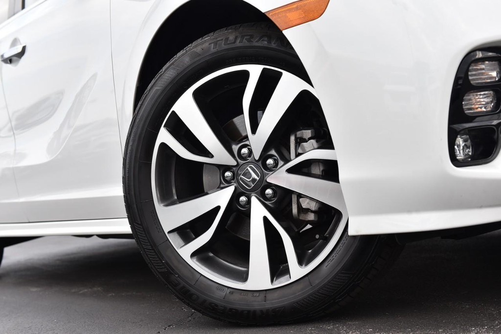 Honda Odyssey Vehicle Image 03