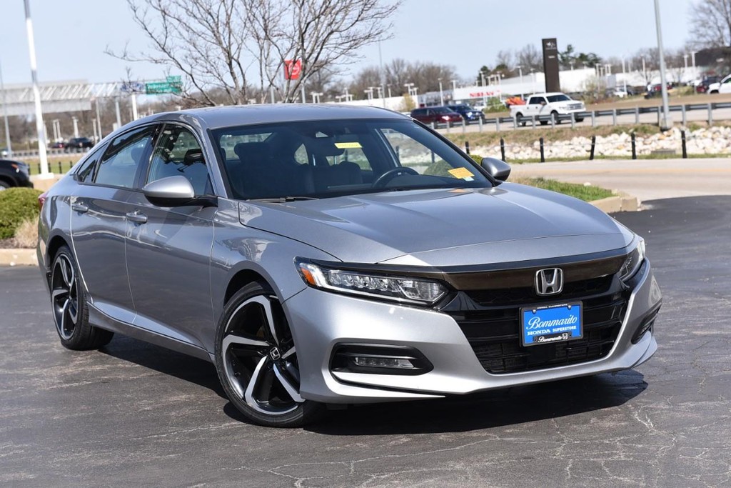 Honda Accord Sedan Vehicle Image 02