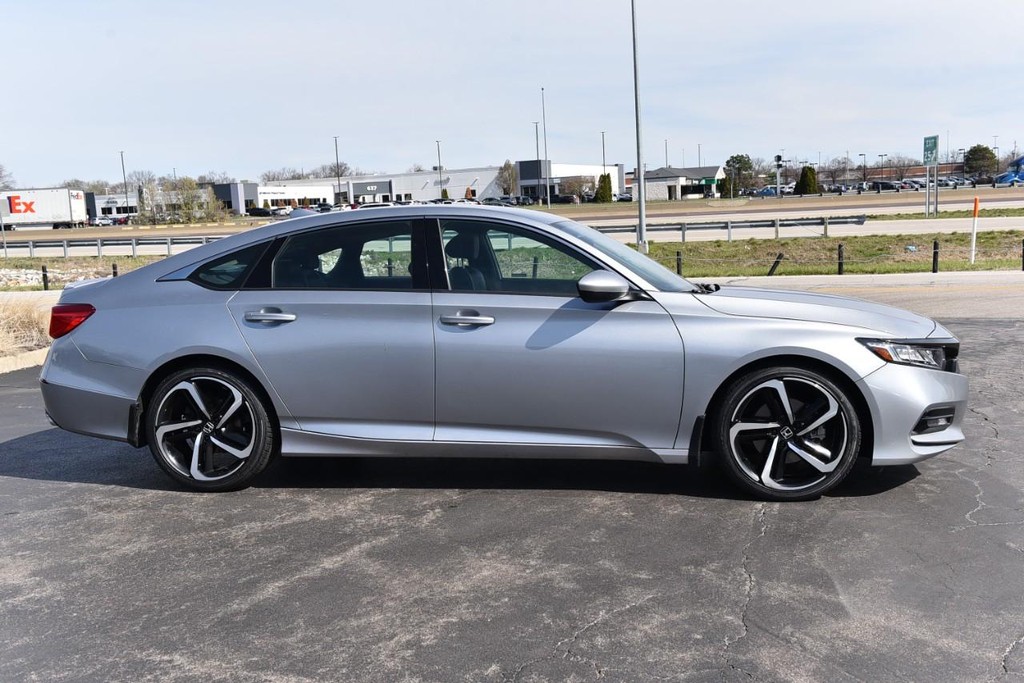 Honda Accord Sedan Vehicle Image 05