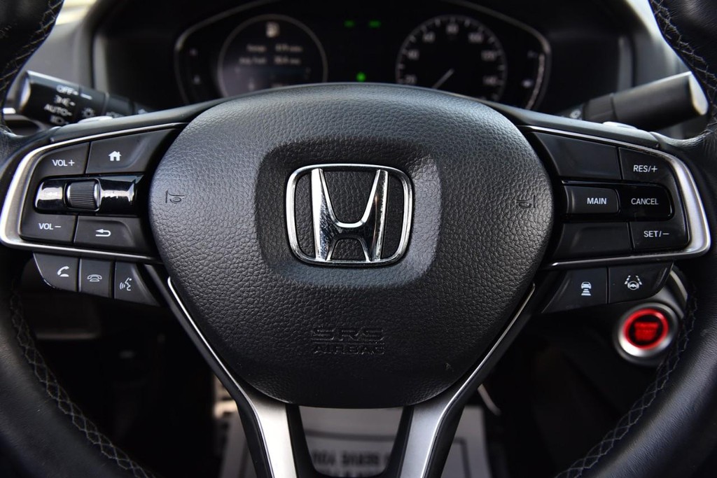 Honda Accord Sedan Vehicle Image 18