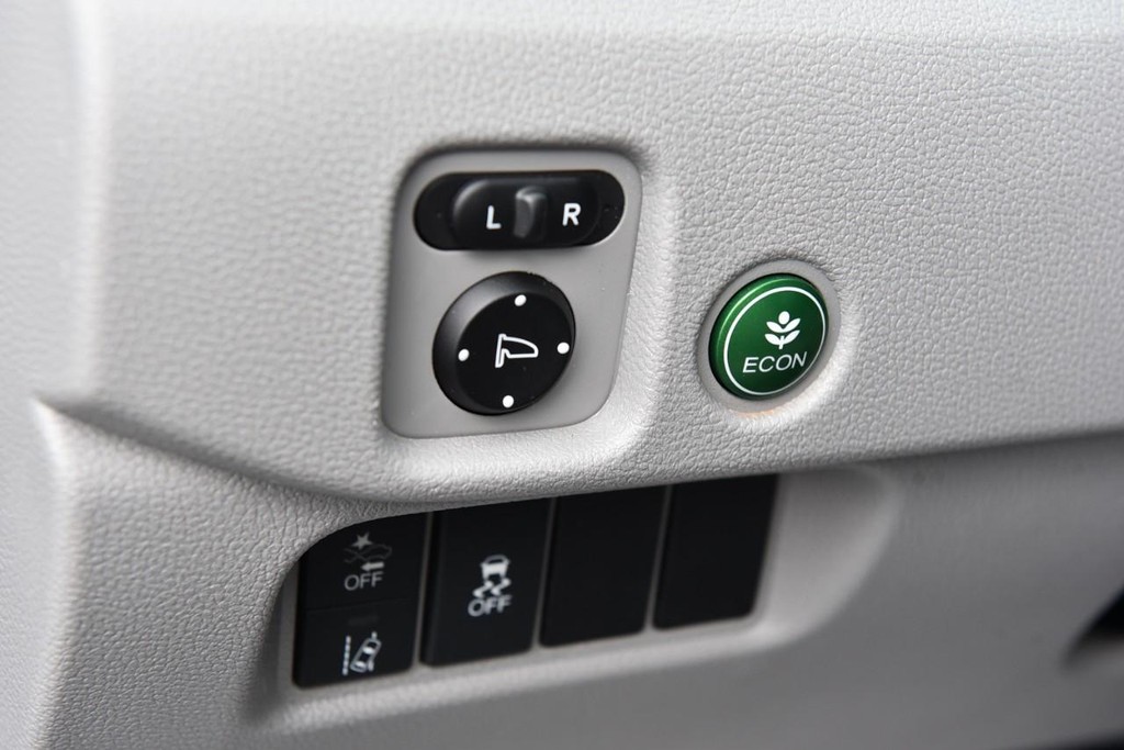 Honda Pilot Vehicle Image 12