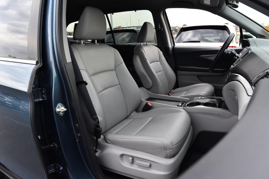 Honda Pilot Vehicle Image 24