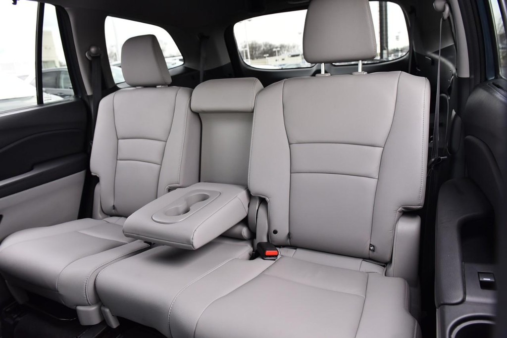 Honda Pilot Vehicle Image 26