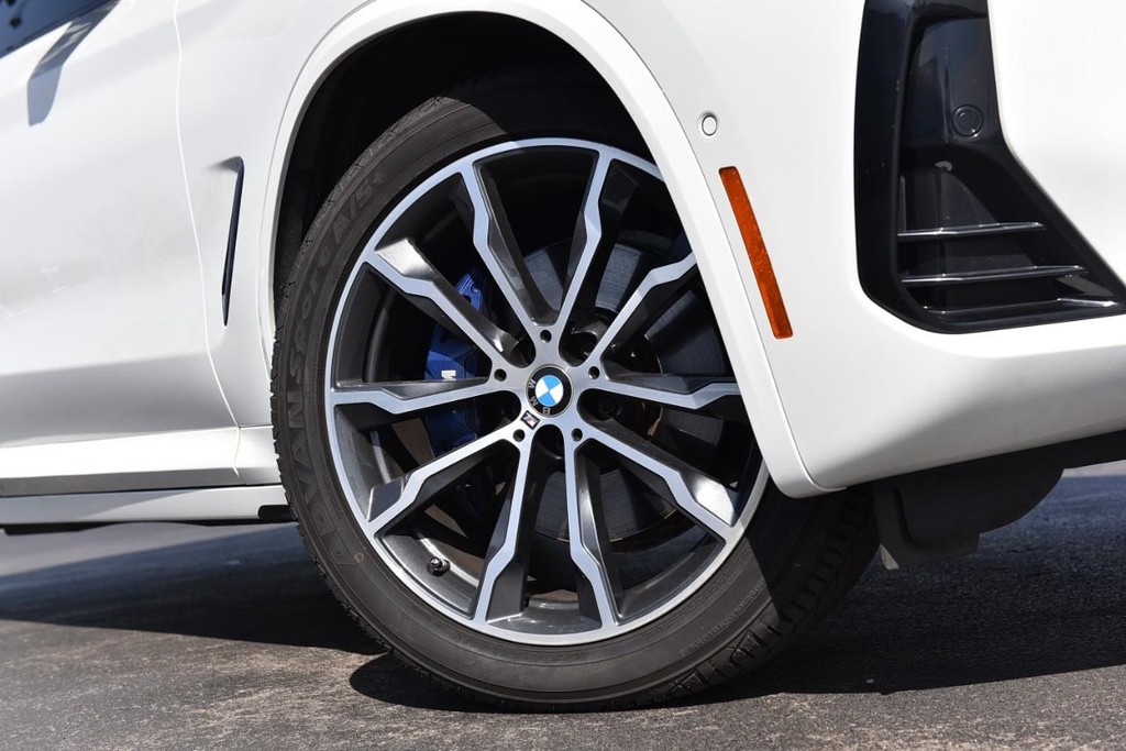 BMW X3 Vehicle Image 03