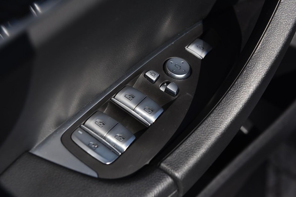 BMW X3 Vehicle Image 08