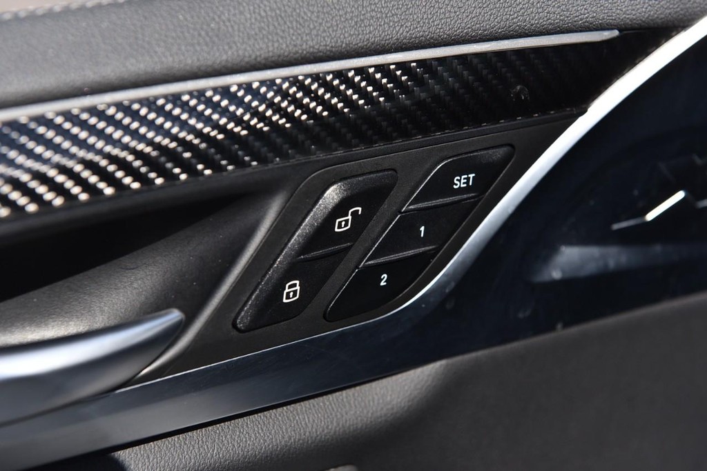 BMW X3 Vehicle Image 09