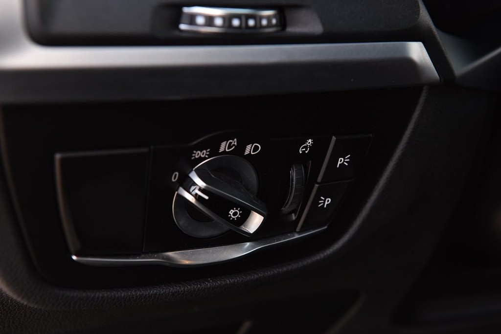 BMW X3 Vehicle Image 11