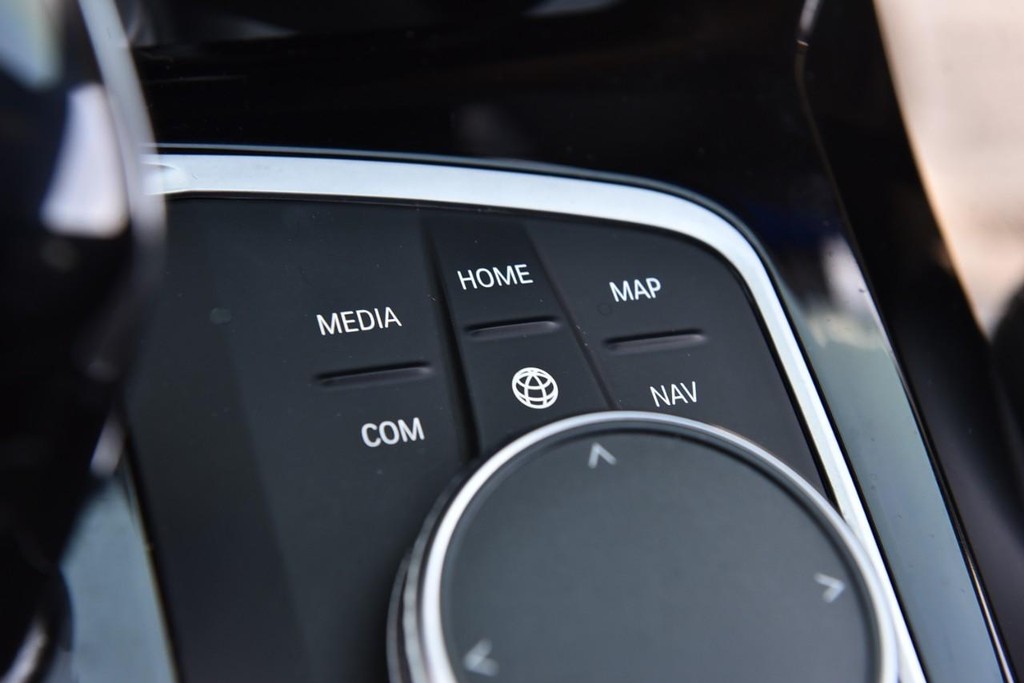 BMW X3 Vehicle Image 19