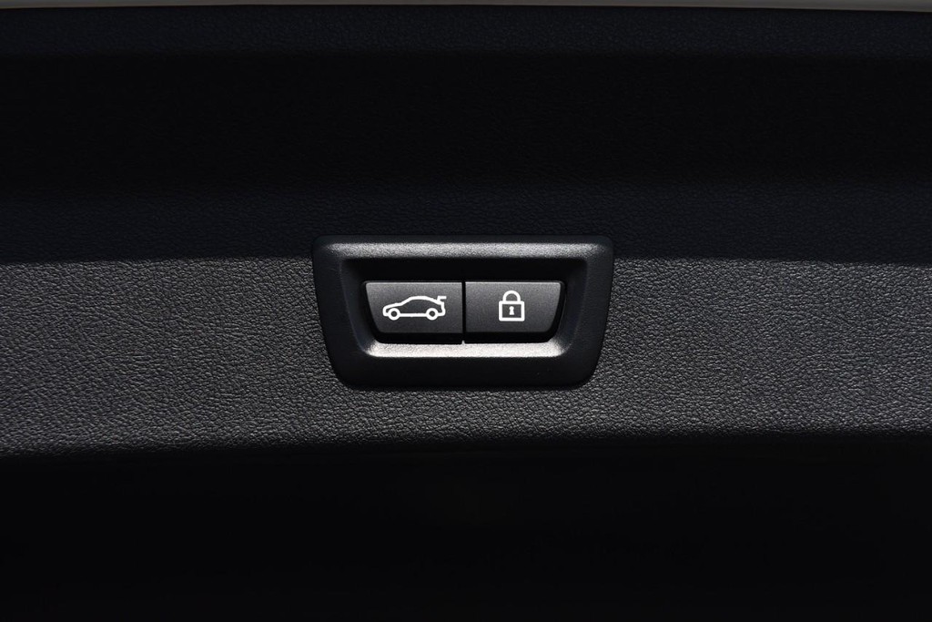 BMW X3 Vehicle Image 28