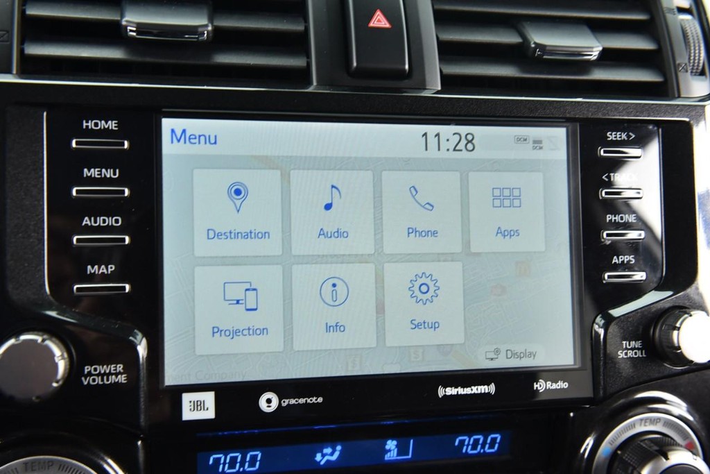 Toyota 4Runner Vehicle Full-screen Gallery Image 13